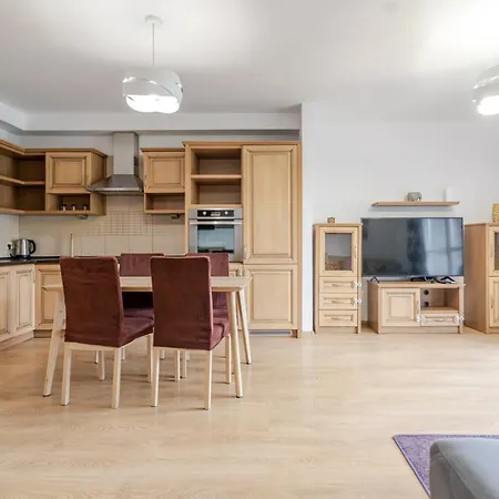 Апартаменты Silesia Center Spacious By Bookinghost